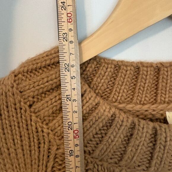 Elie Tahari Chunky Cable Knit Sweater in Camel Brown, Size L - Picture 7 of 9